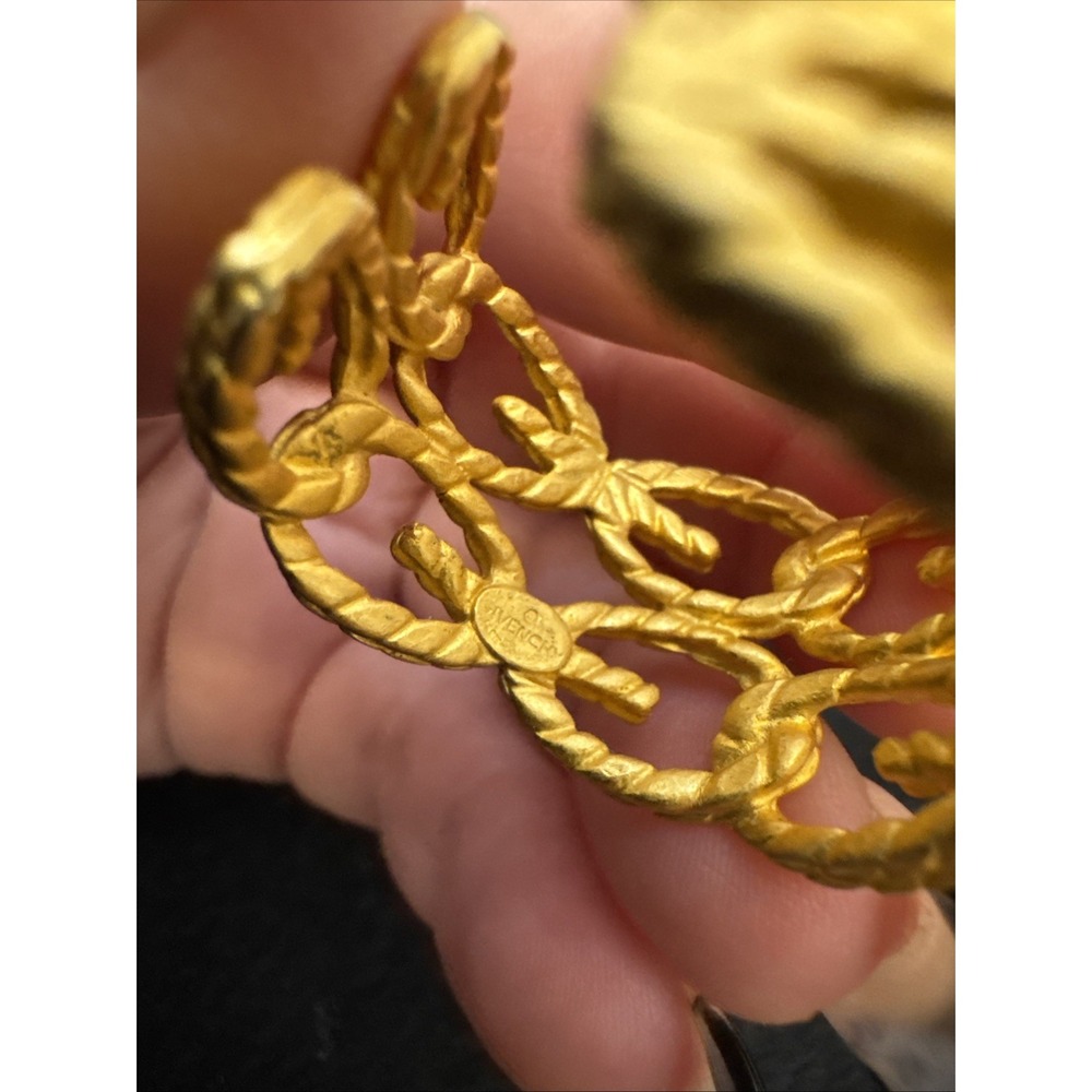 vintage Givenchy openwork hoop earrings Gold Tone Pierced Statement 1980's EUC - Picture 7 of 10